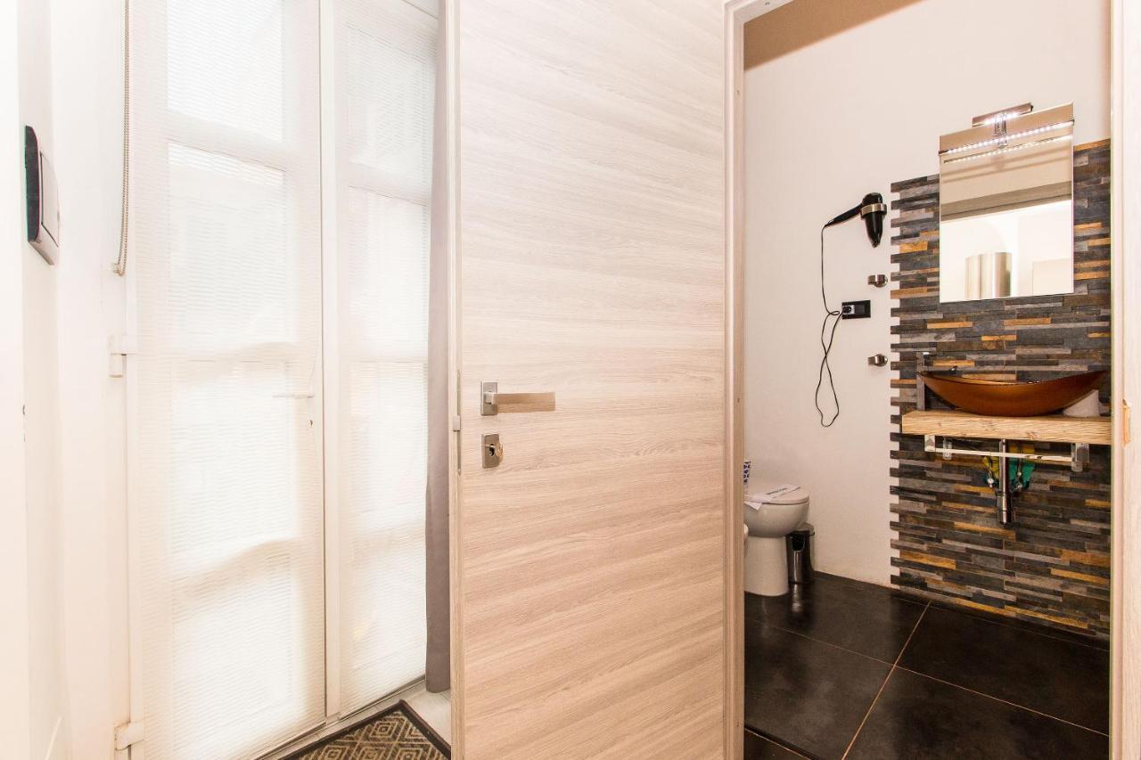 Mole Antonelliana & Royal Gardens Cozy Studio Торино Екстериор снимка